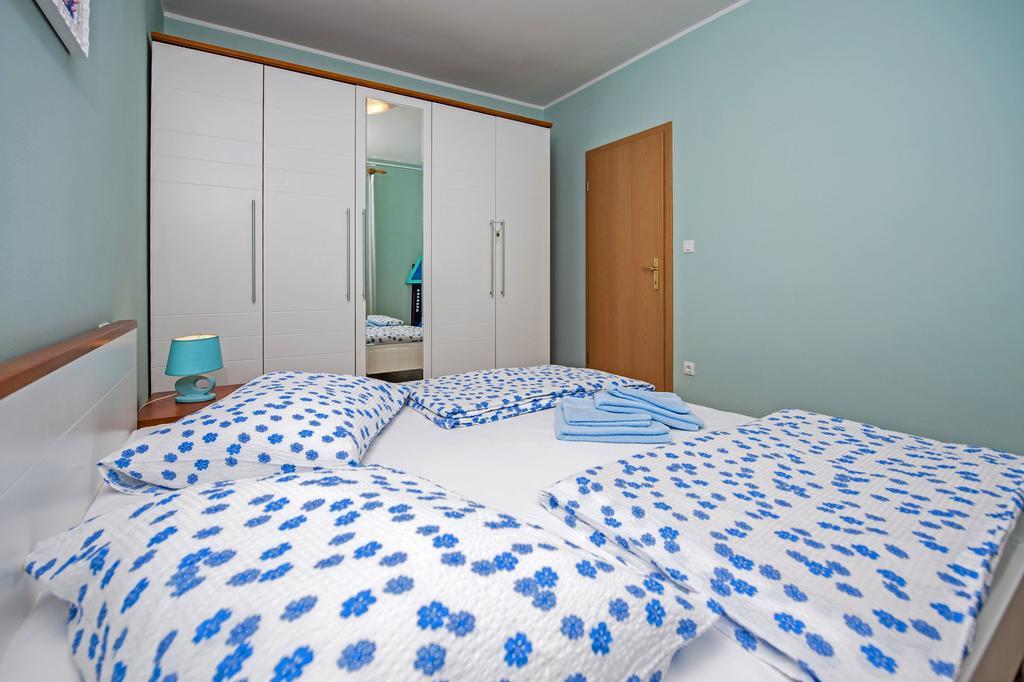 Apartments Karmen Rovinj Exterior foto